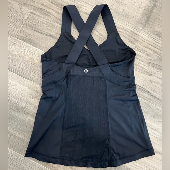 Lululemon black workout tank top - Picture 3 of 3